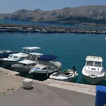 Mira *